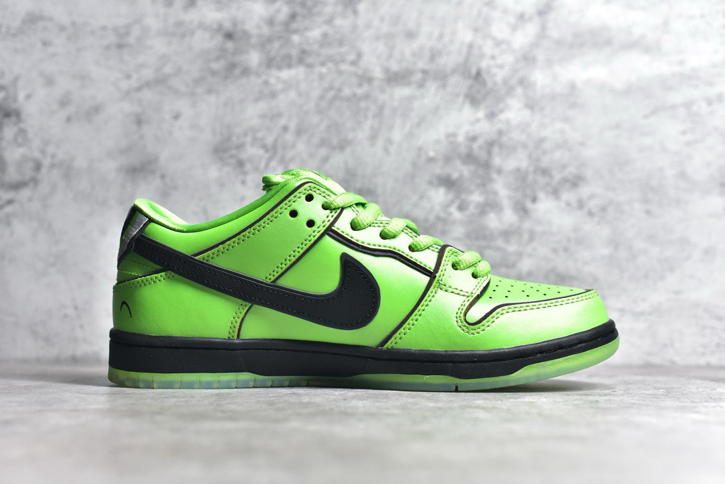 Dunk Low Powerpuff Girls green