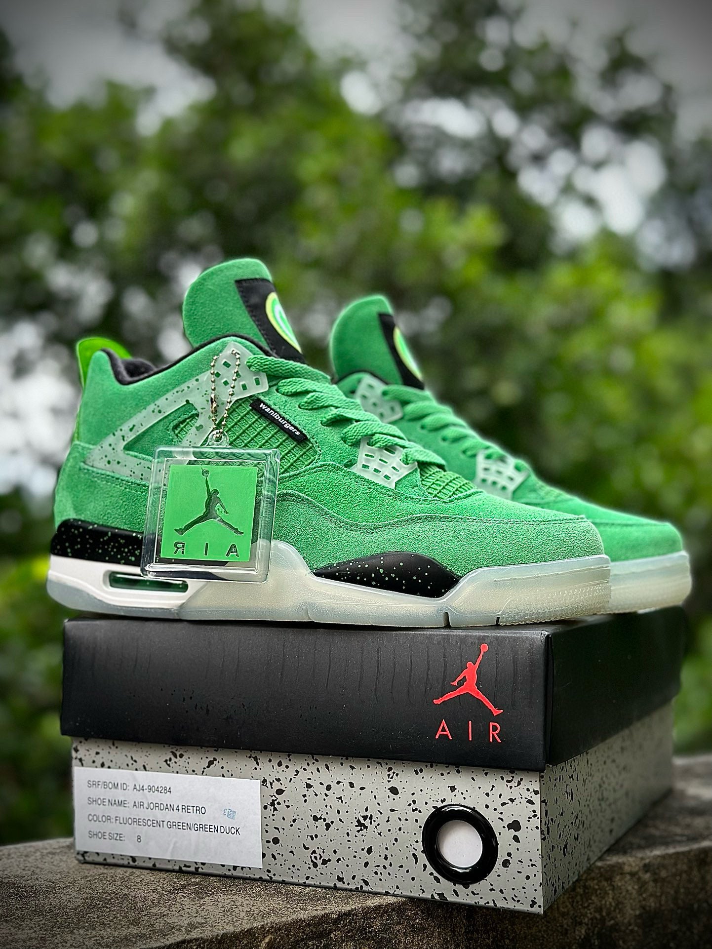 AJ4 Wahlburgers