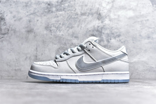 Dunk Low white Lobster