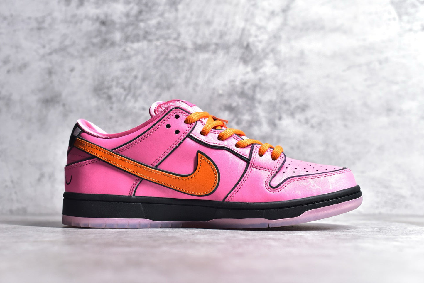 Dunk Low Powerpuff Girls pink