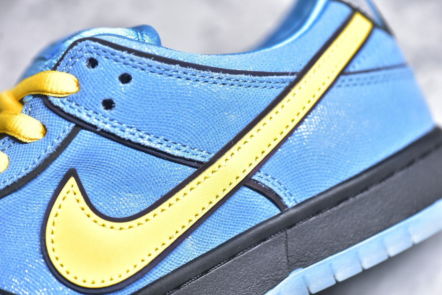 Dunk Low Powerpuff Girls blue