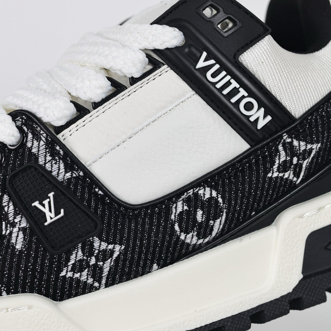 LV Trainer Maxi 06