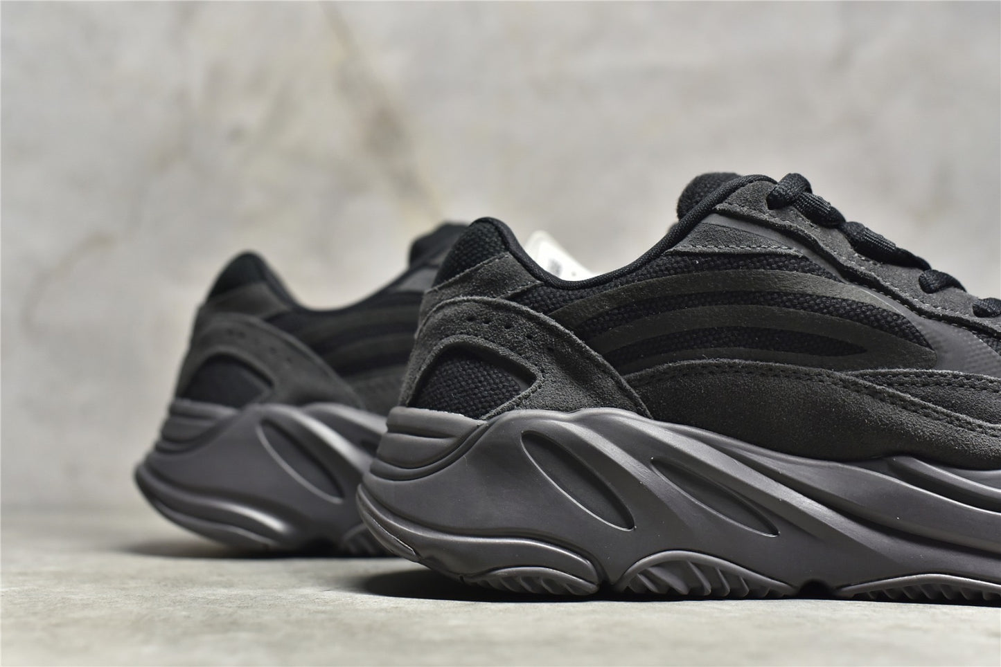 Yeezy 700 V2 Vanta