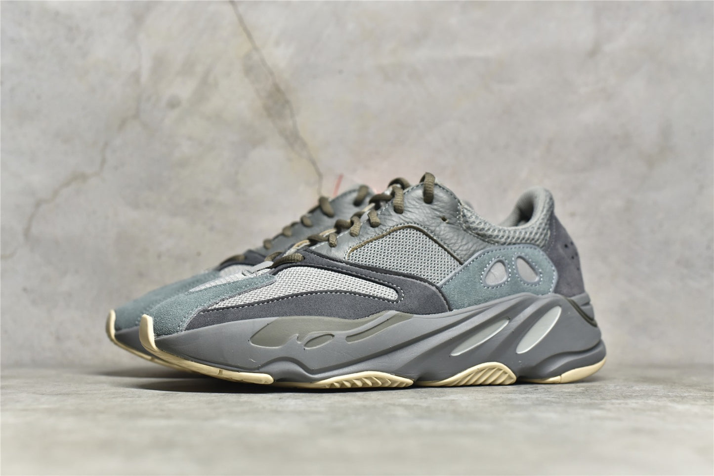 Yeezy 700 Teal Blue