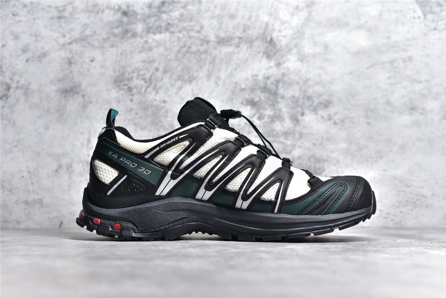 Salomon XT-Quest Black White