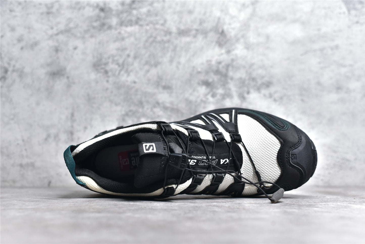 Salomon XT-Quest Black White