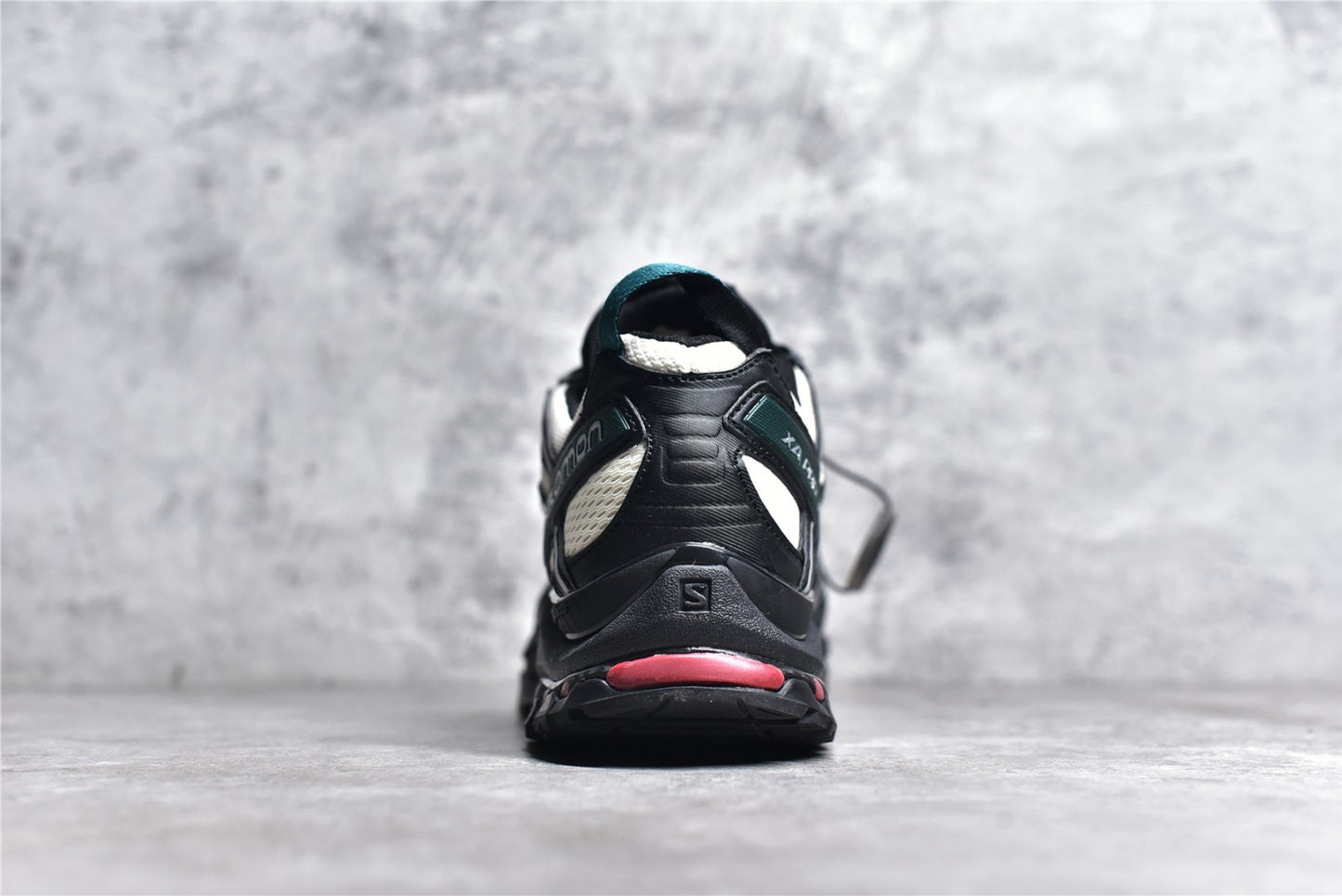 Salomon XT-Quest Black White