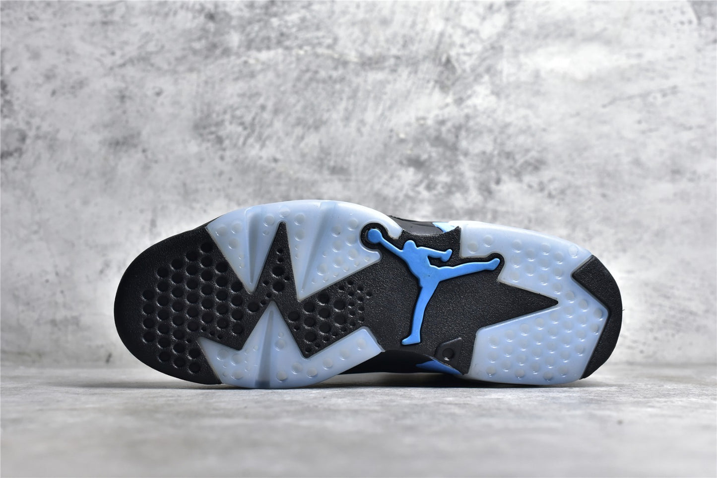 AJ6 UNC