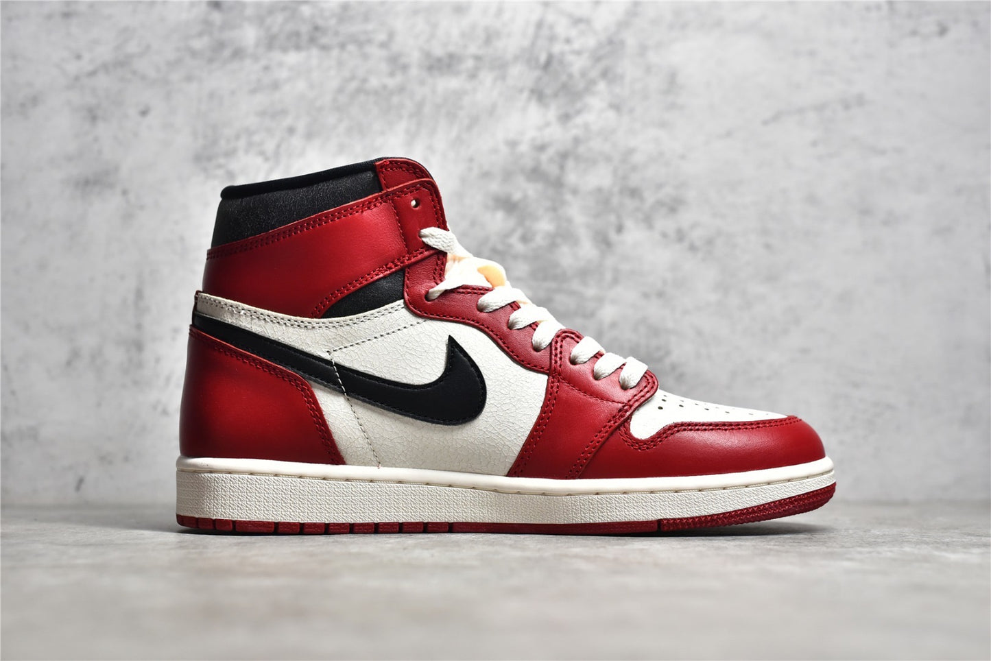 AJ1 Chicago Lost and Found