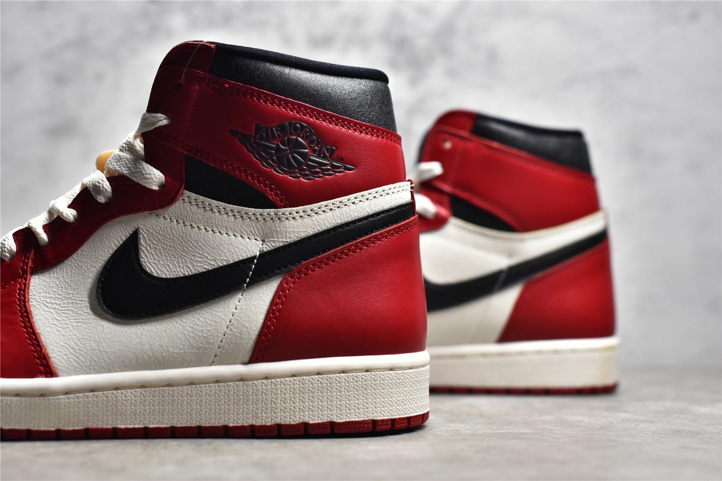 AJ1 Chicago Lost and Found