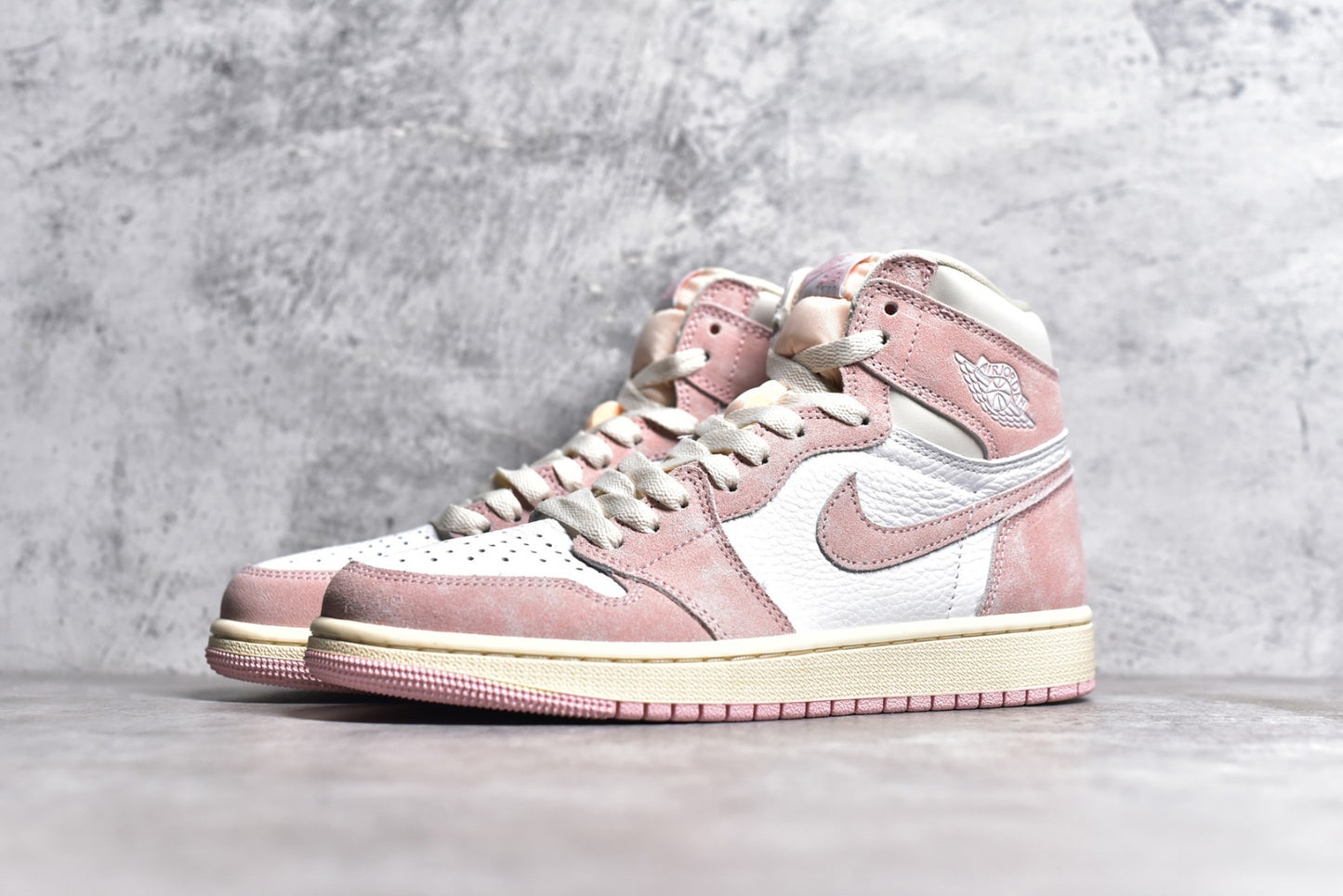 AJ1 Washed Pink