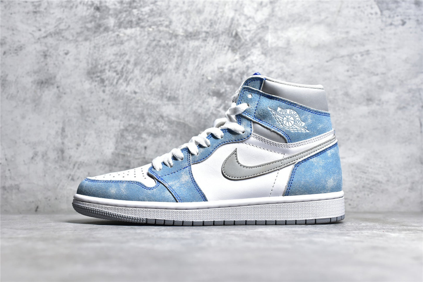 AJ1 Hyper Royal Smoke Grey