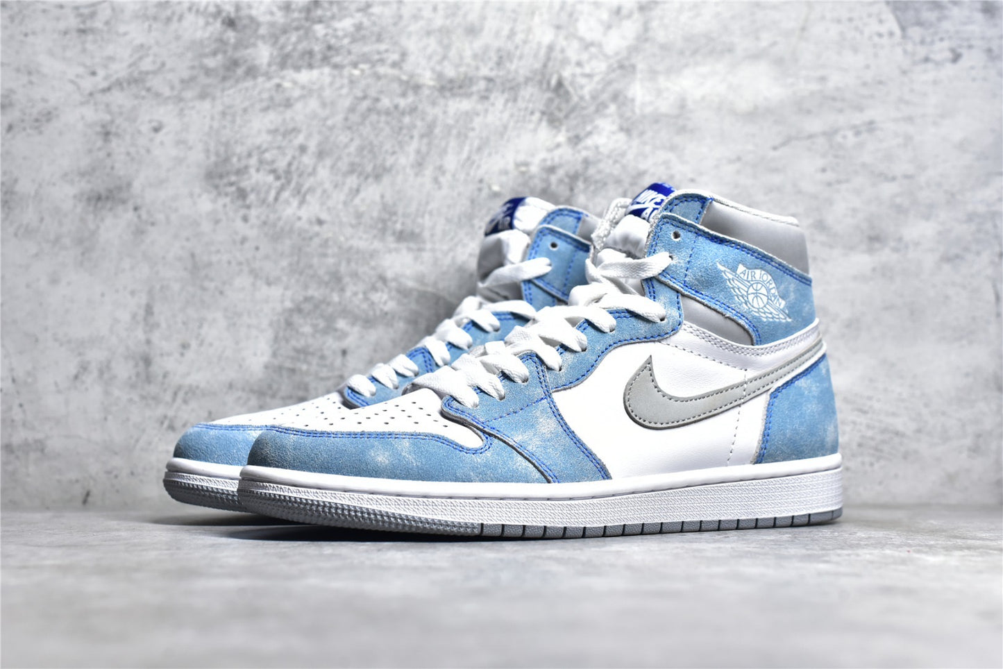 AJ1 Hyper Royal Smoke Grey