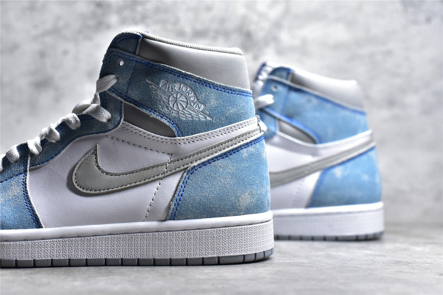 AJ1 Hyper Royal Smoke Grey