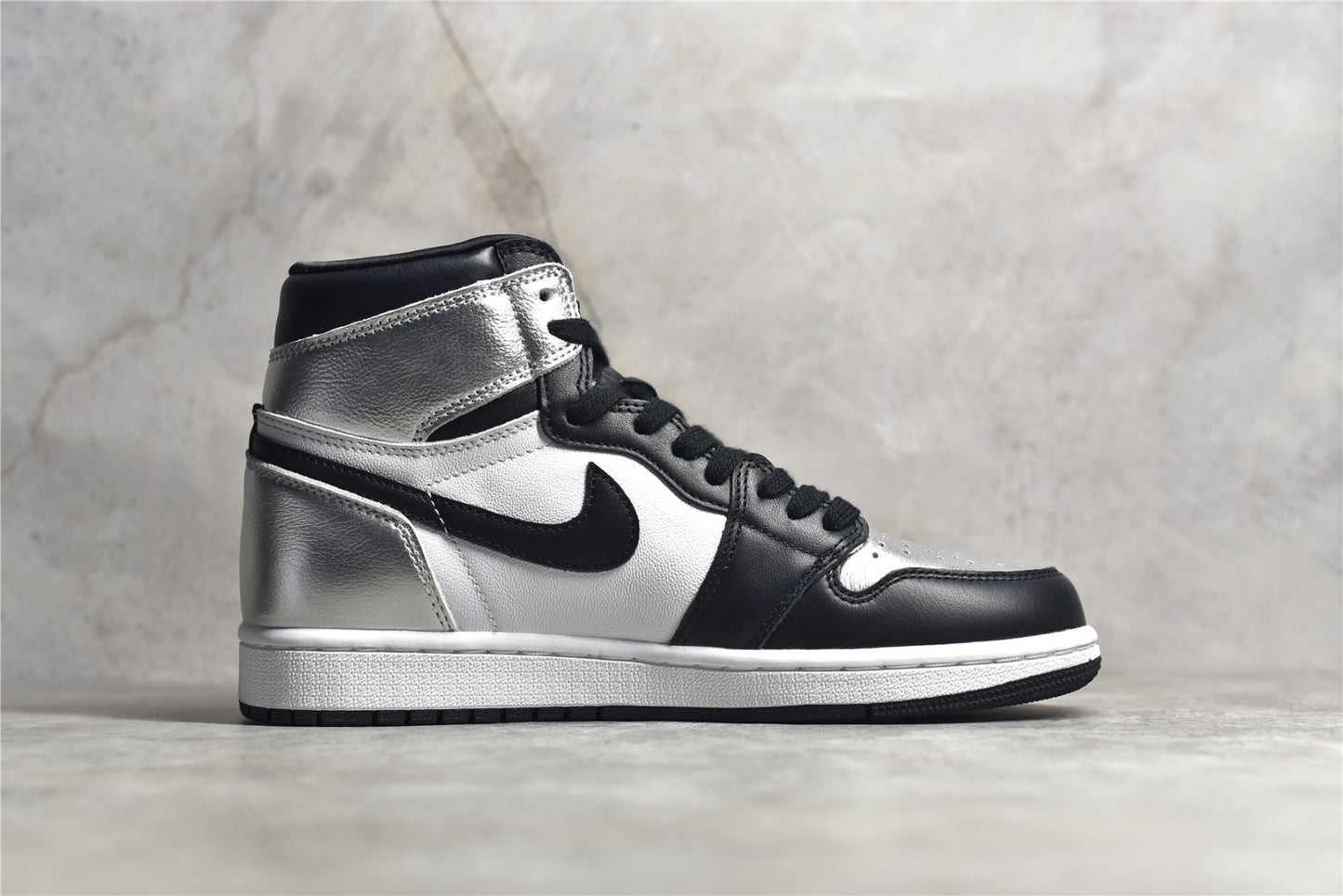 AJ1 Silver Toe