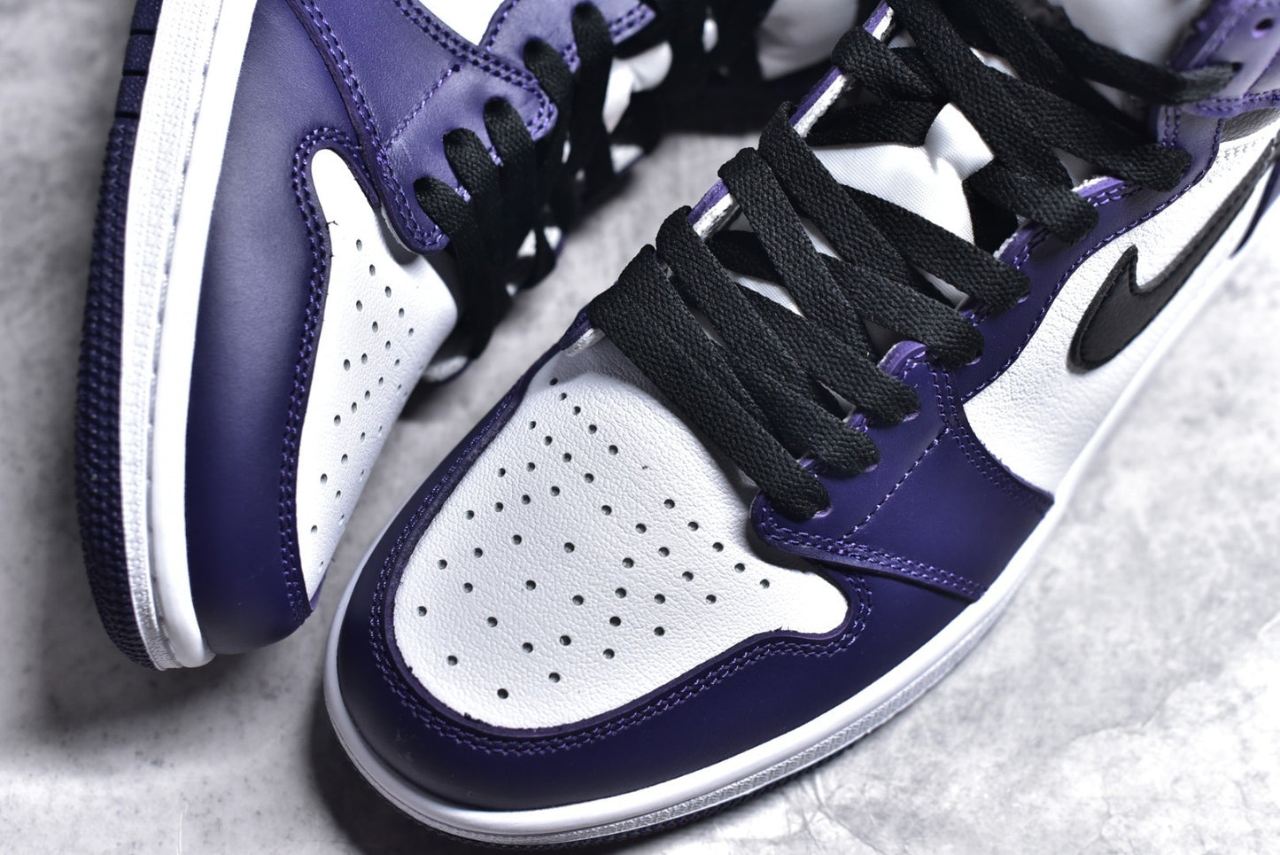 AJ1 Court Purple White