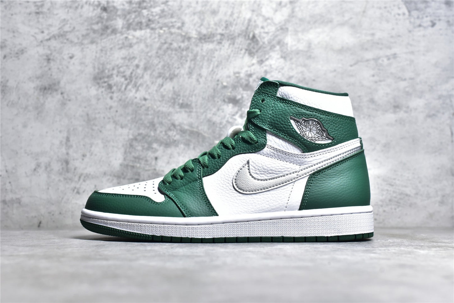 AJ1 Gorge Green