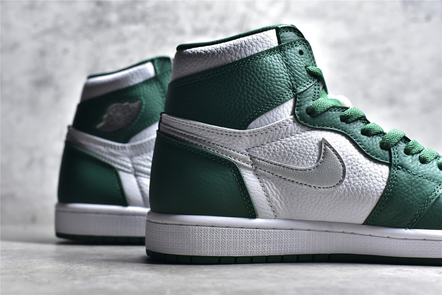 AJ1 Gorge Green