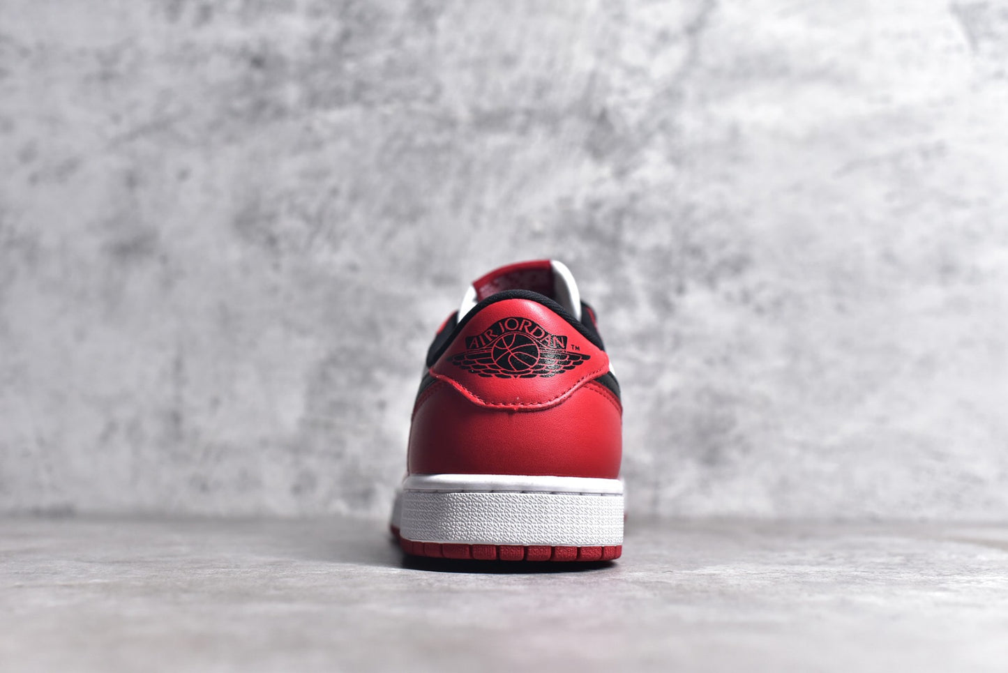 Jordan 1 Retro Low Golf Chicago