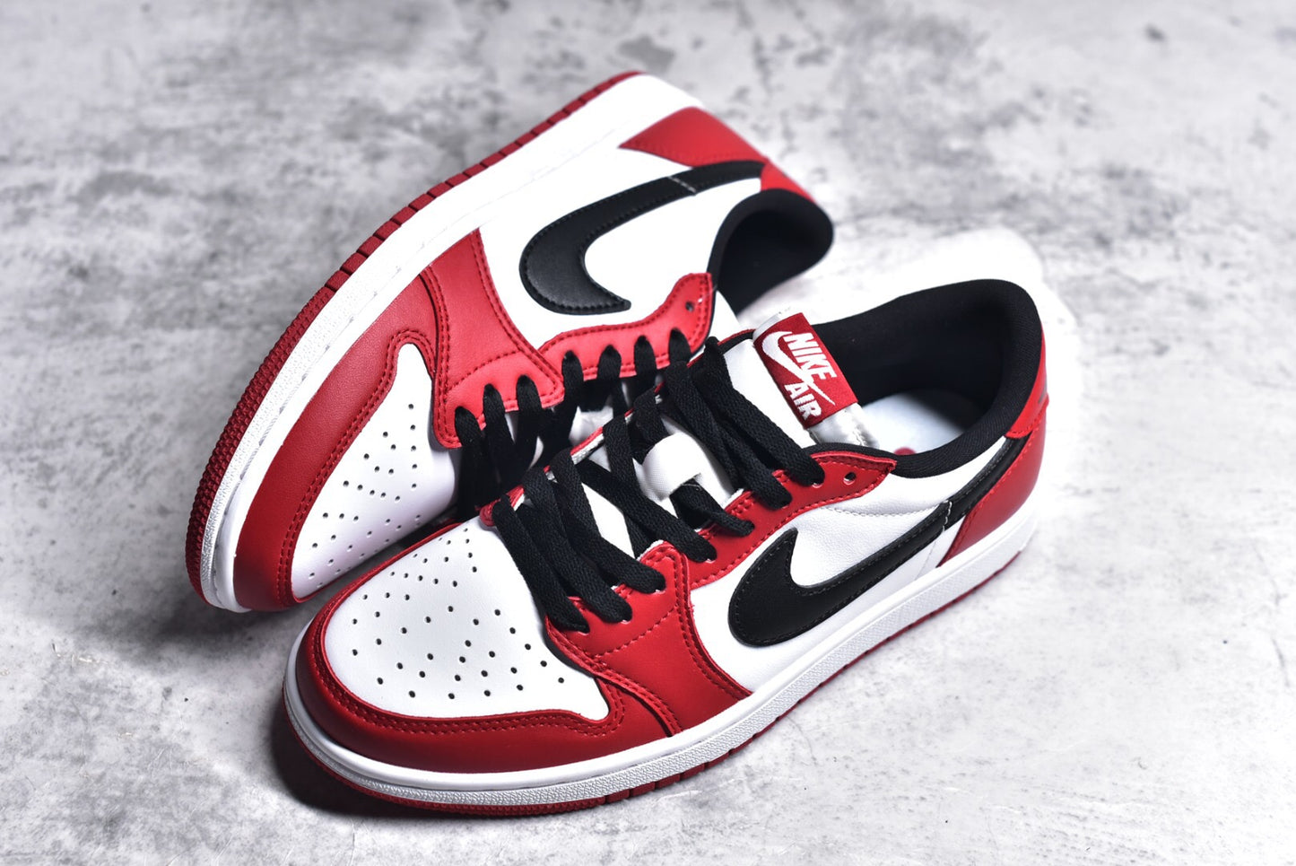 Jordan 1 Retro Low Golf Chicago