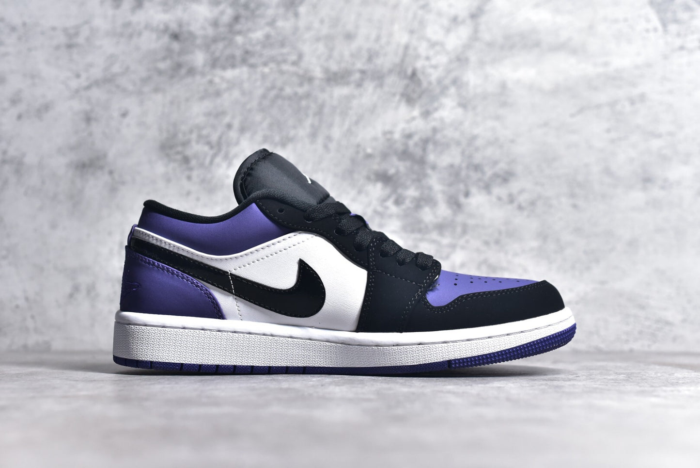 Jordan 1 Low Court Purple White