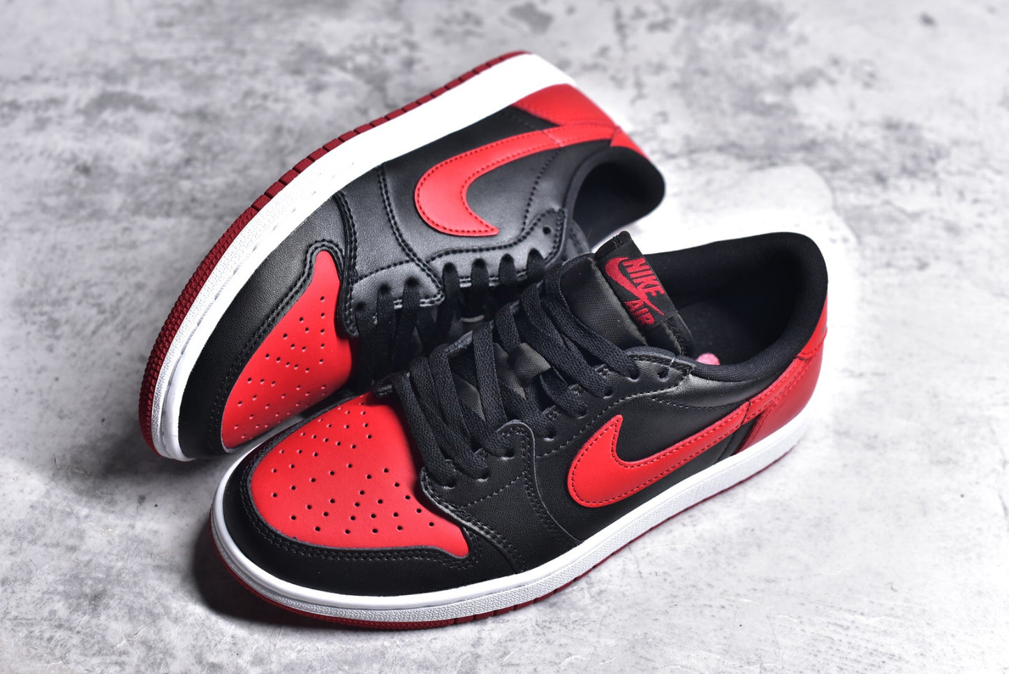 Jordan 1 Retro Low OG Low Bred