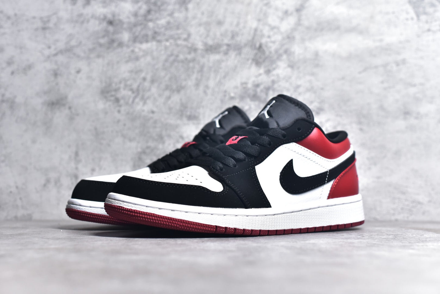 Jordan 1 Low Black Toe