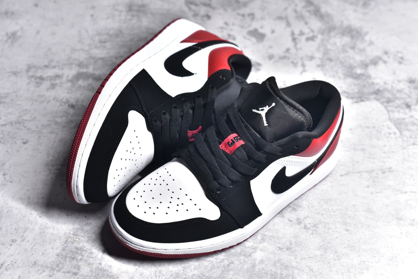 Jordan 1 Low Black Toe