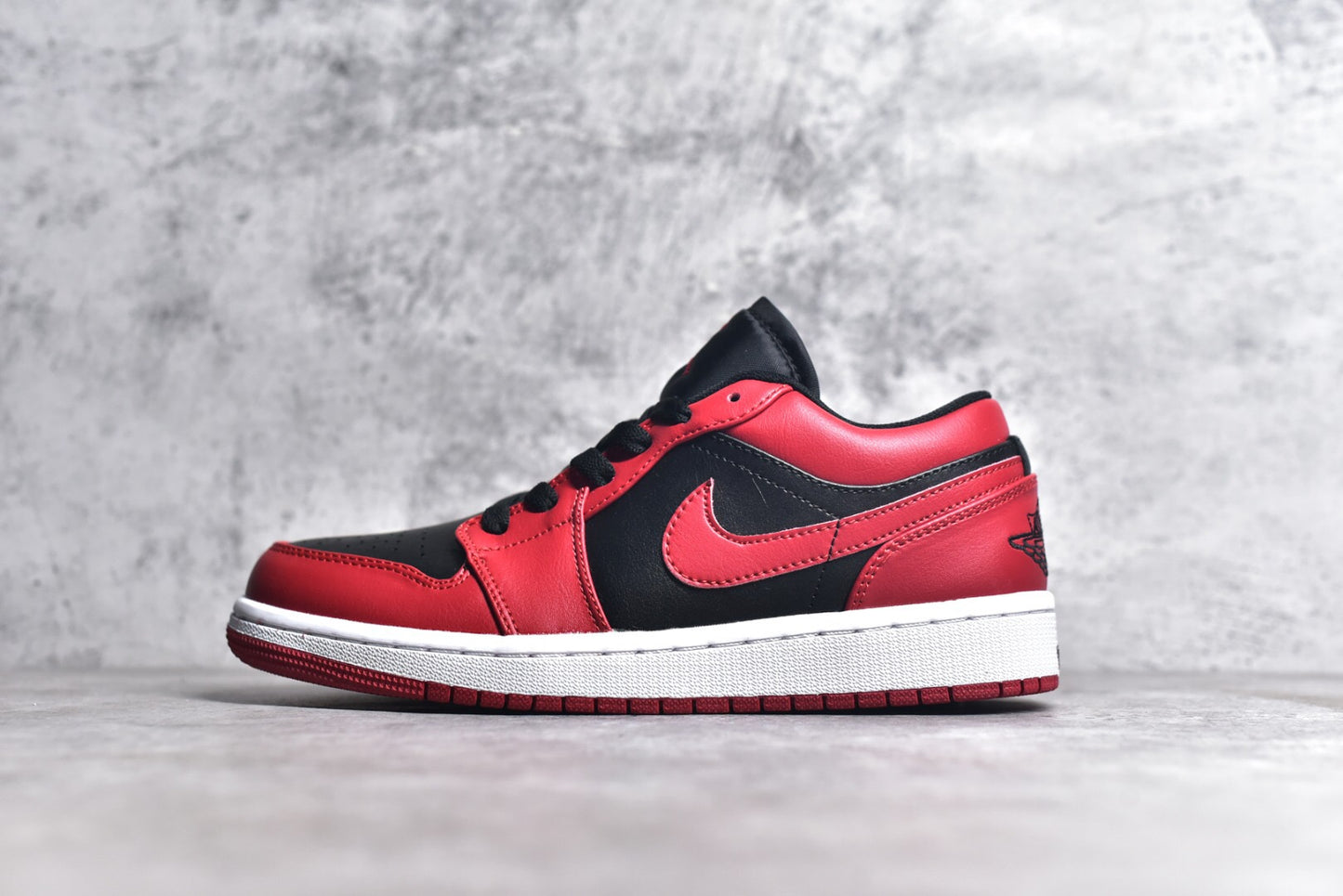 Jordan 1 Low Reverse Bred