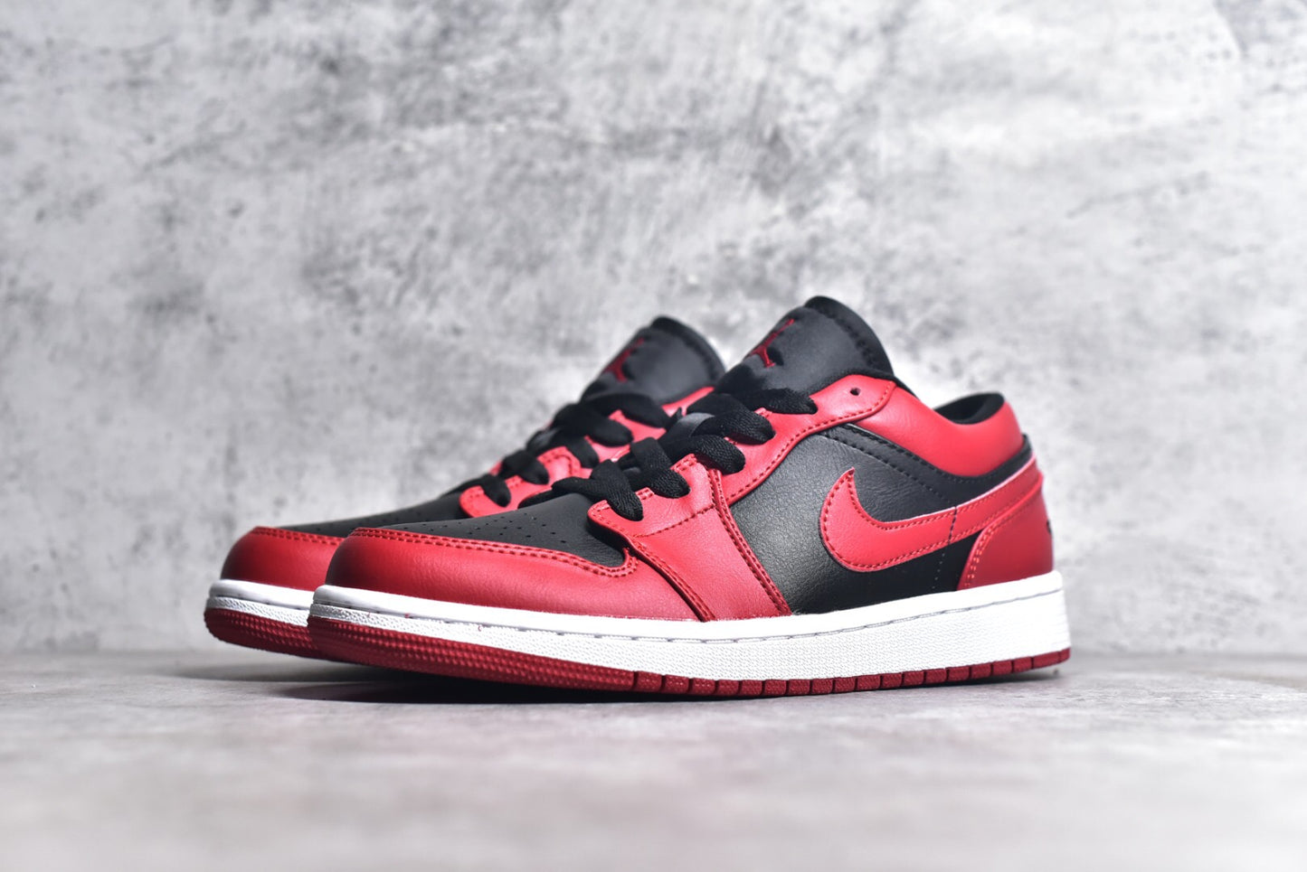 Jordan 1 Low Reverse Bred