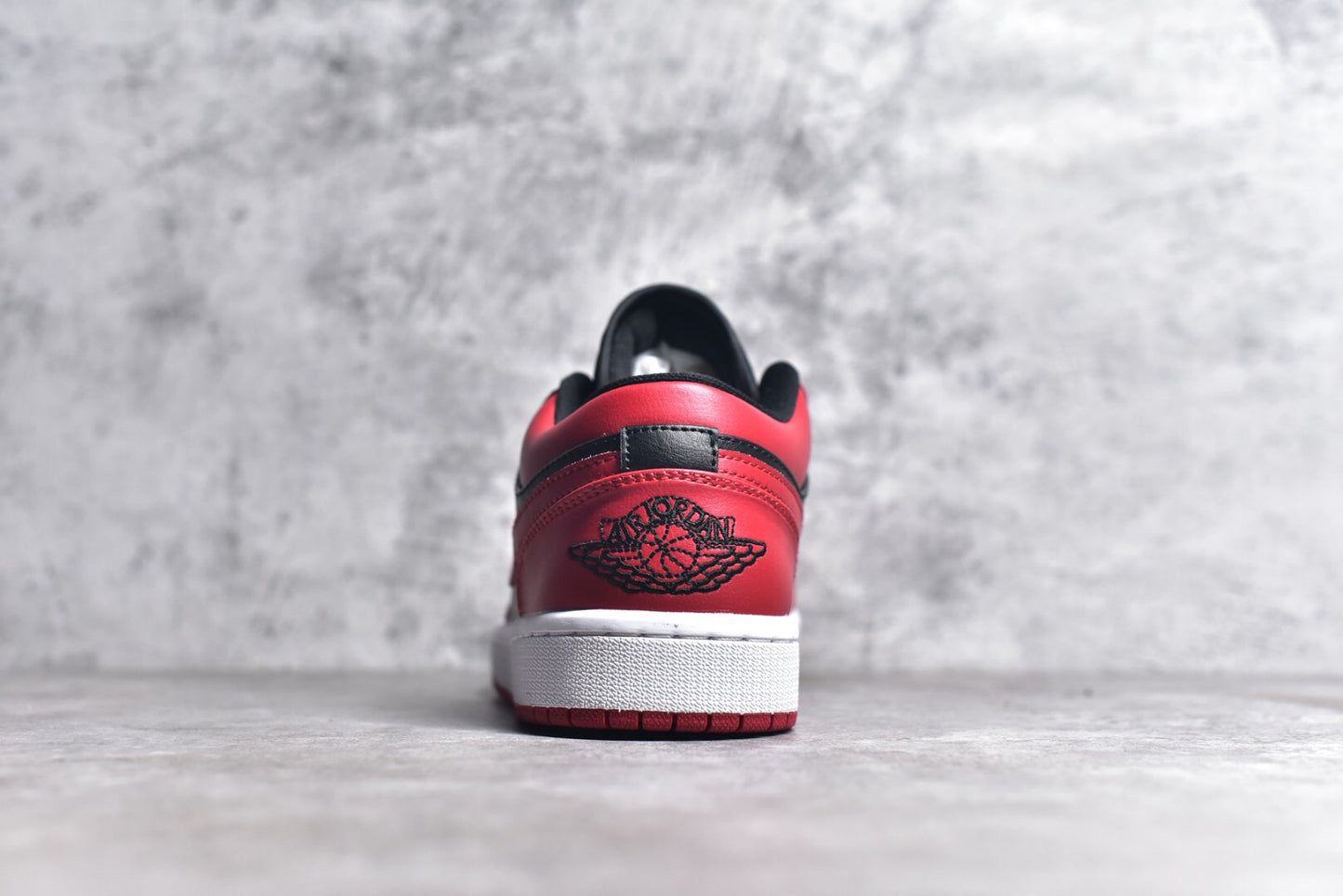 Jordan 1 Low Reverse Bred