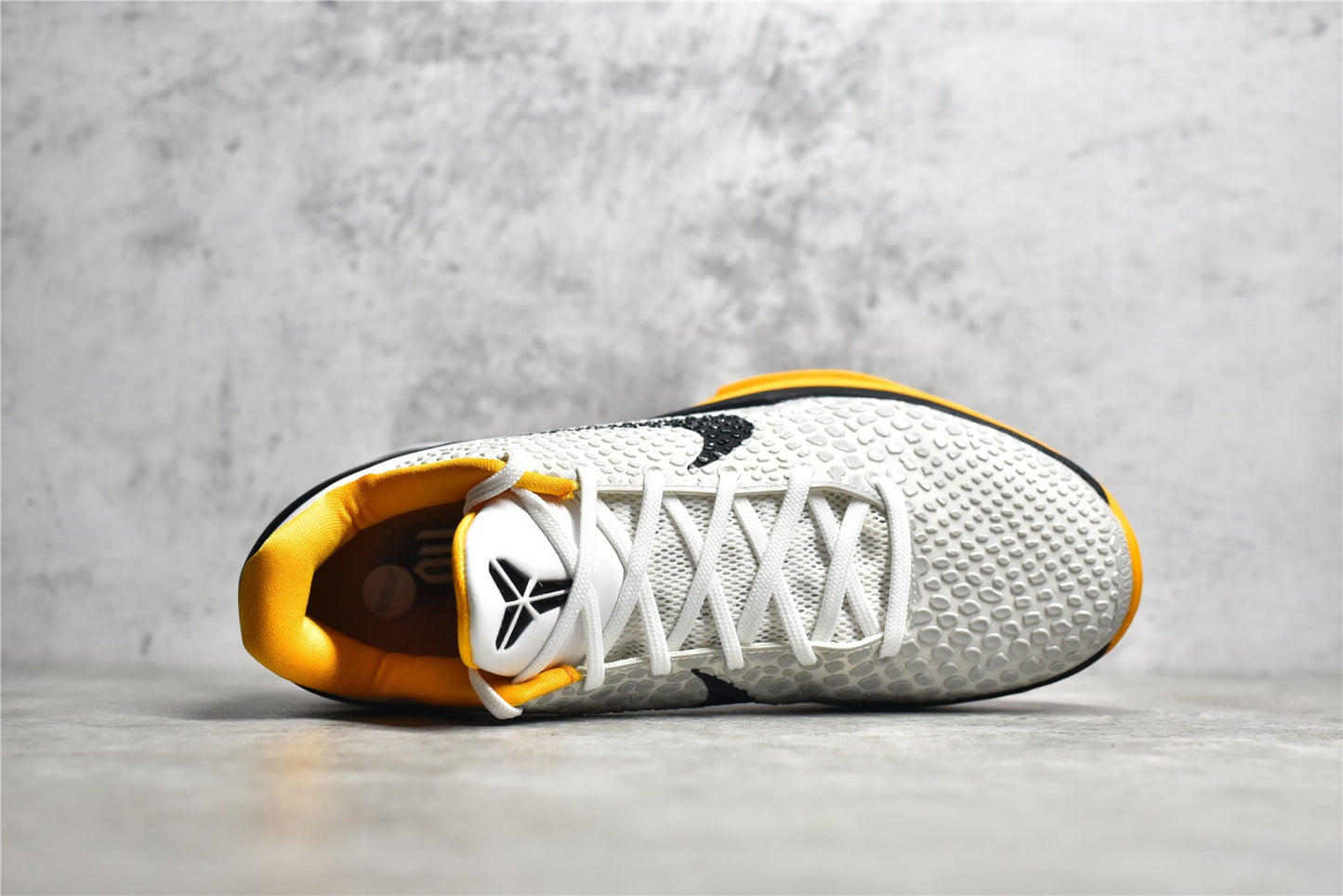 Kobe 6  Playoff Pack White Del Sol