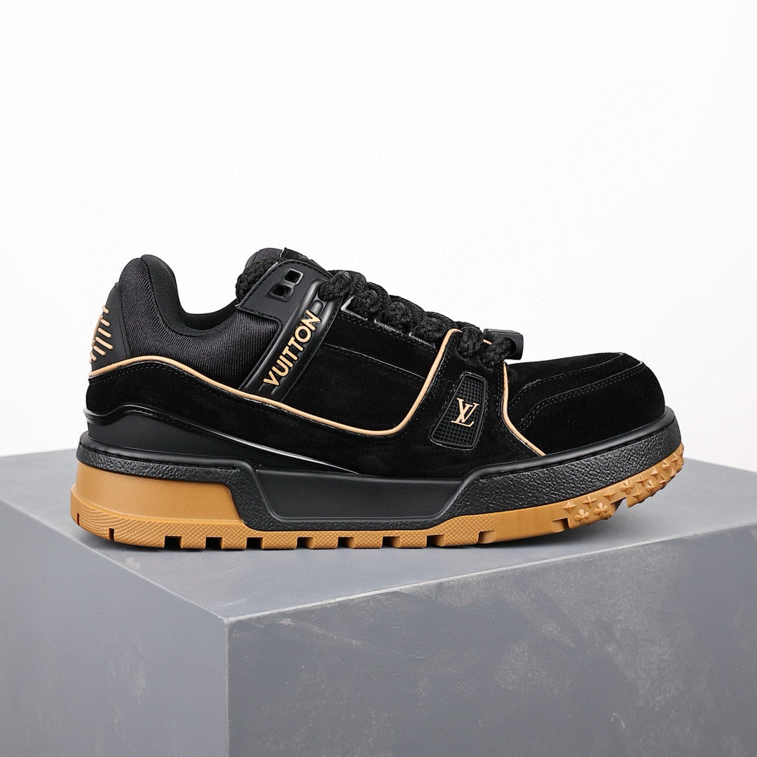 LV Trainer Maxi 012