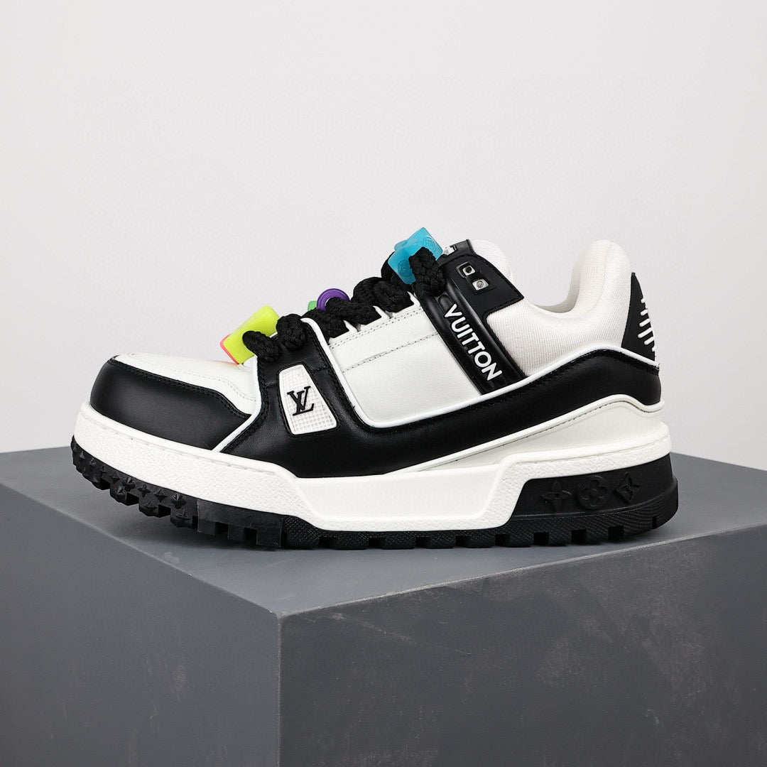 LV Trainer Maxi 03