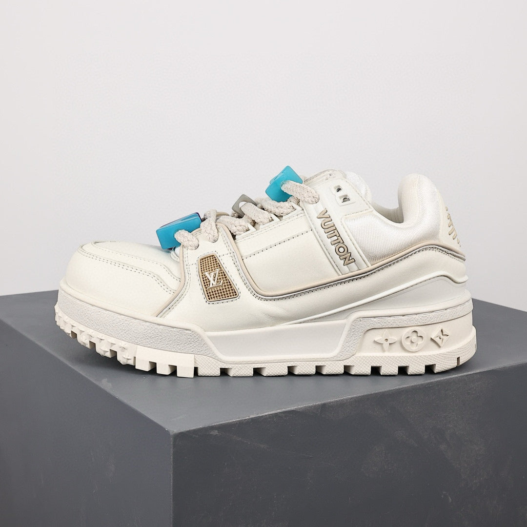 LV Trainer Maxi 02