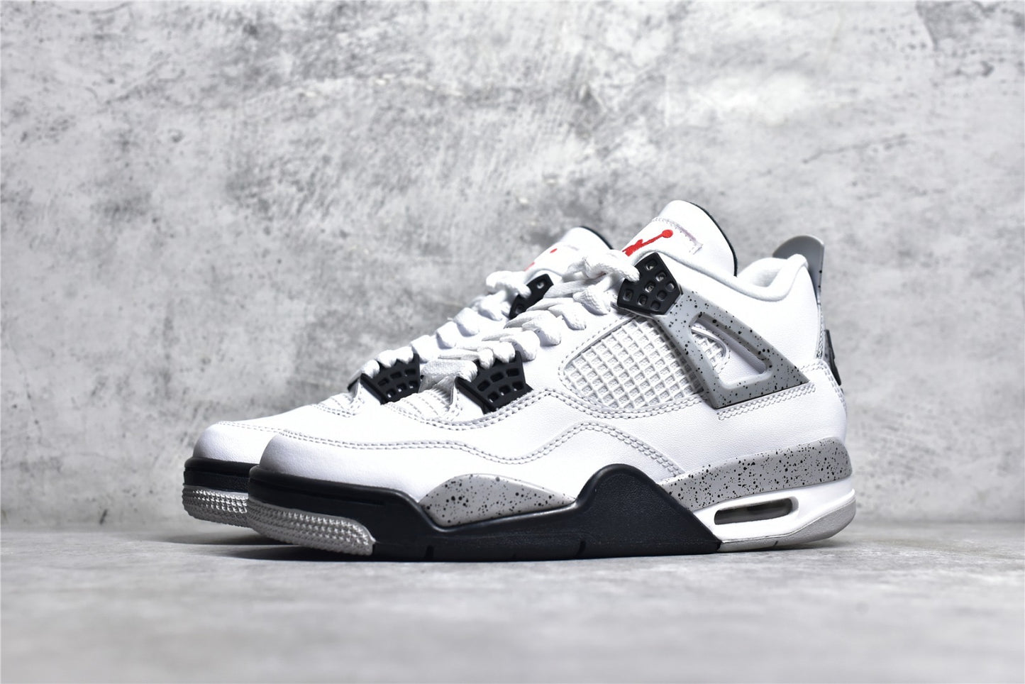 AJ4 White Cement