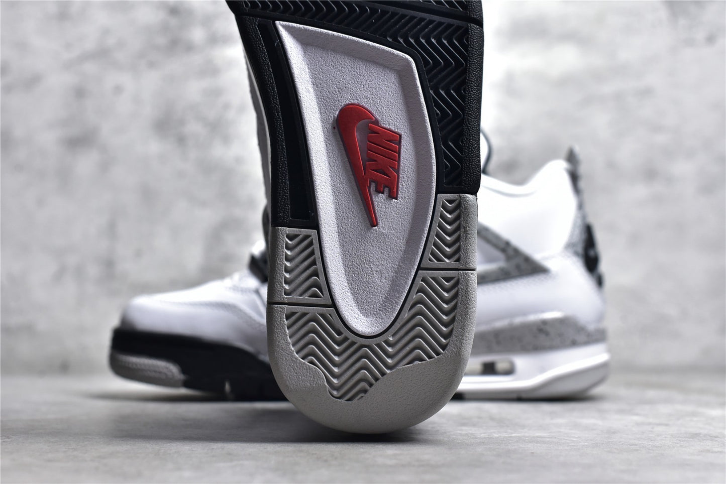 AJ4 White Cement