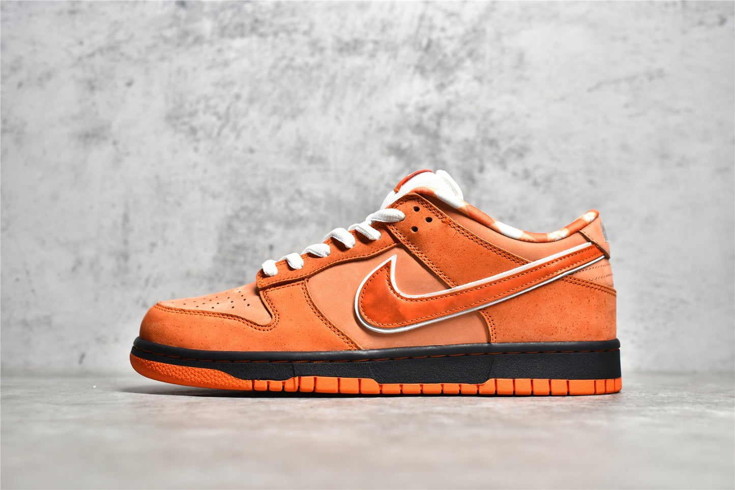 Dunk Low 'Orange Lobster'