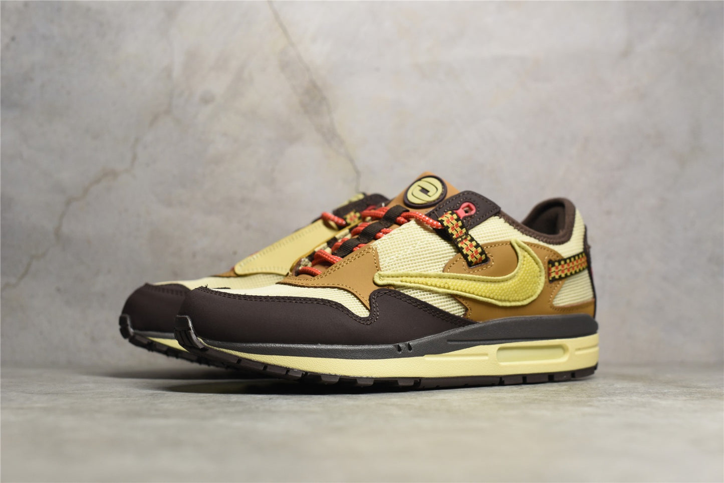 Air Max 1 Travis soctt”Baroque Brown“