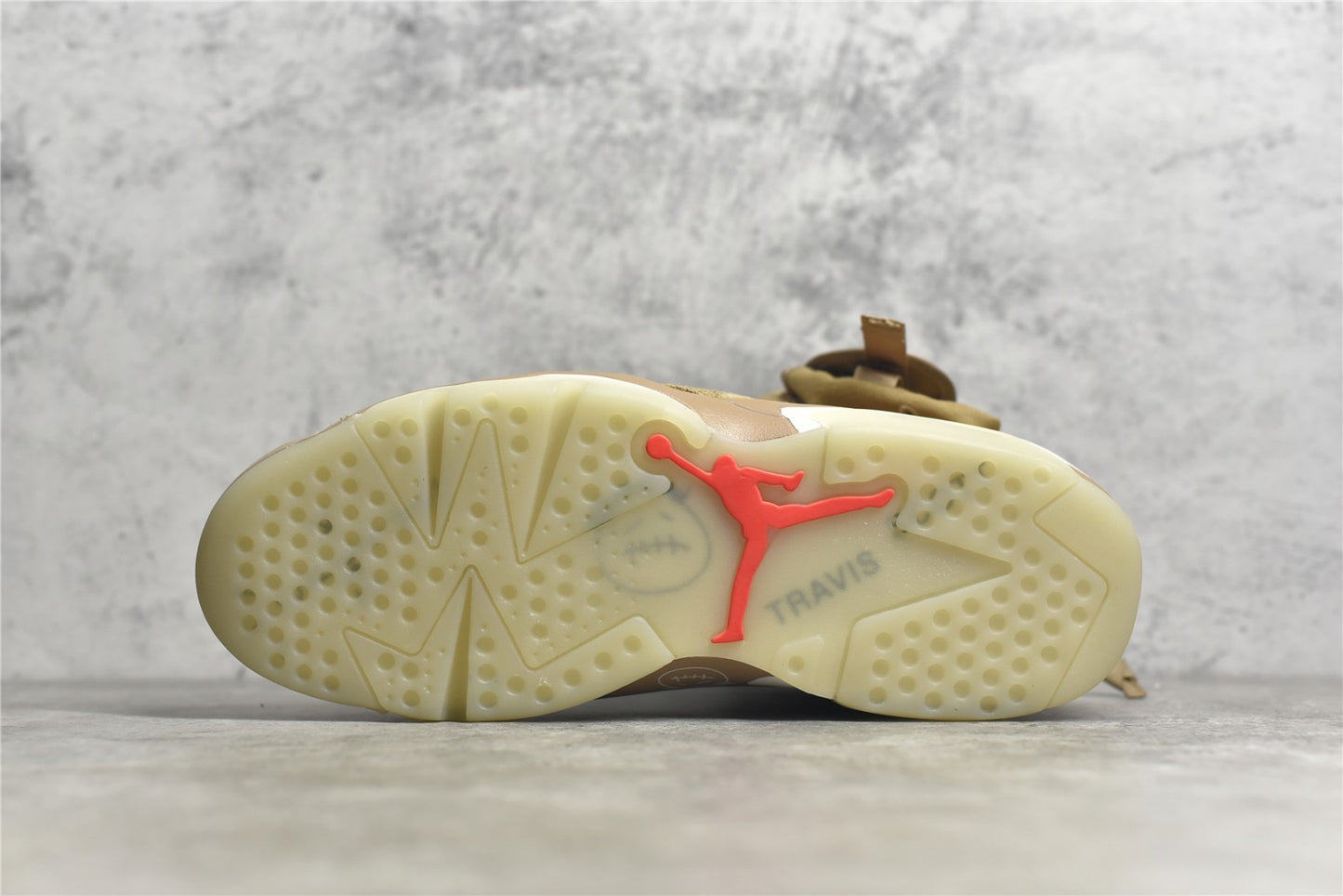 AJ6 Trivs Scott ”British Khaki“