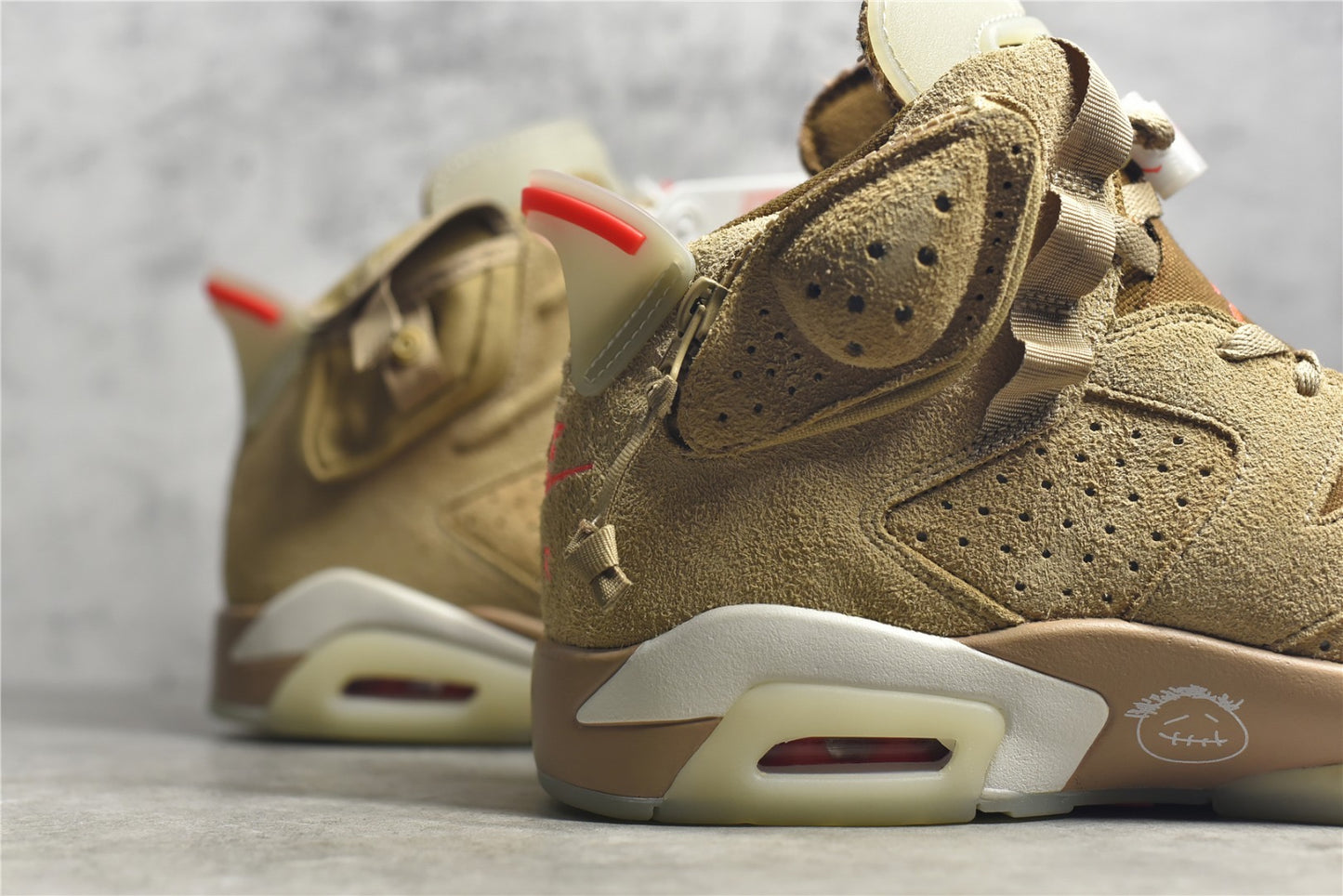 AJ6 Trivs Scott ”British Khaki“