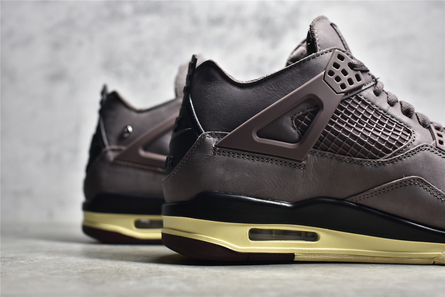 AJ4 'Retro Violet Ore'