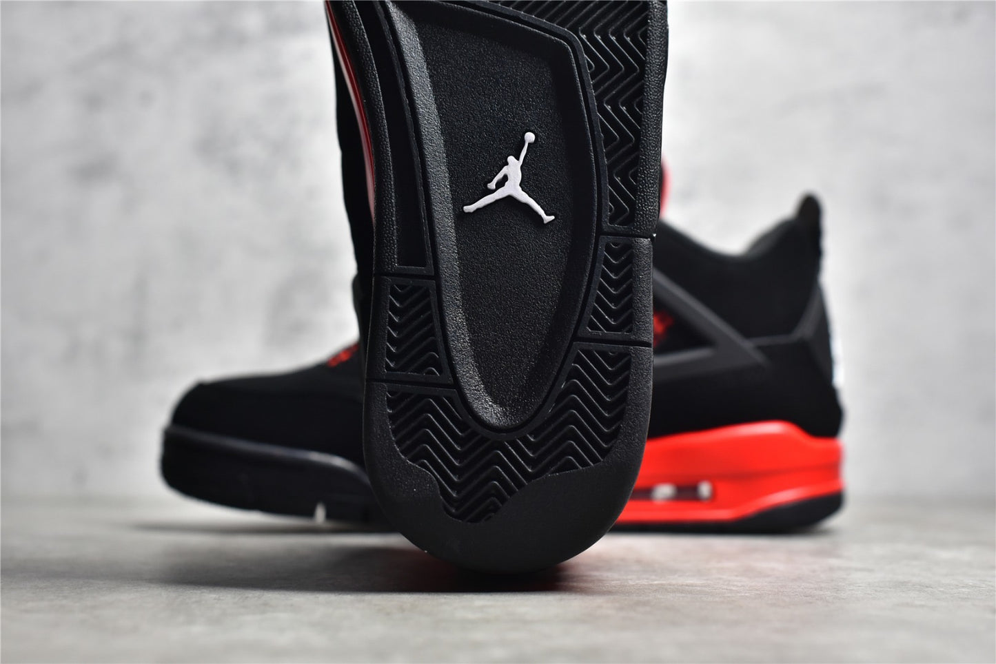 AJ4 'Red Thunder'