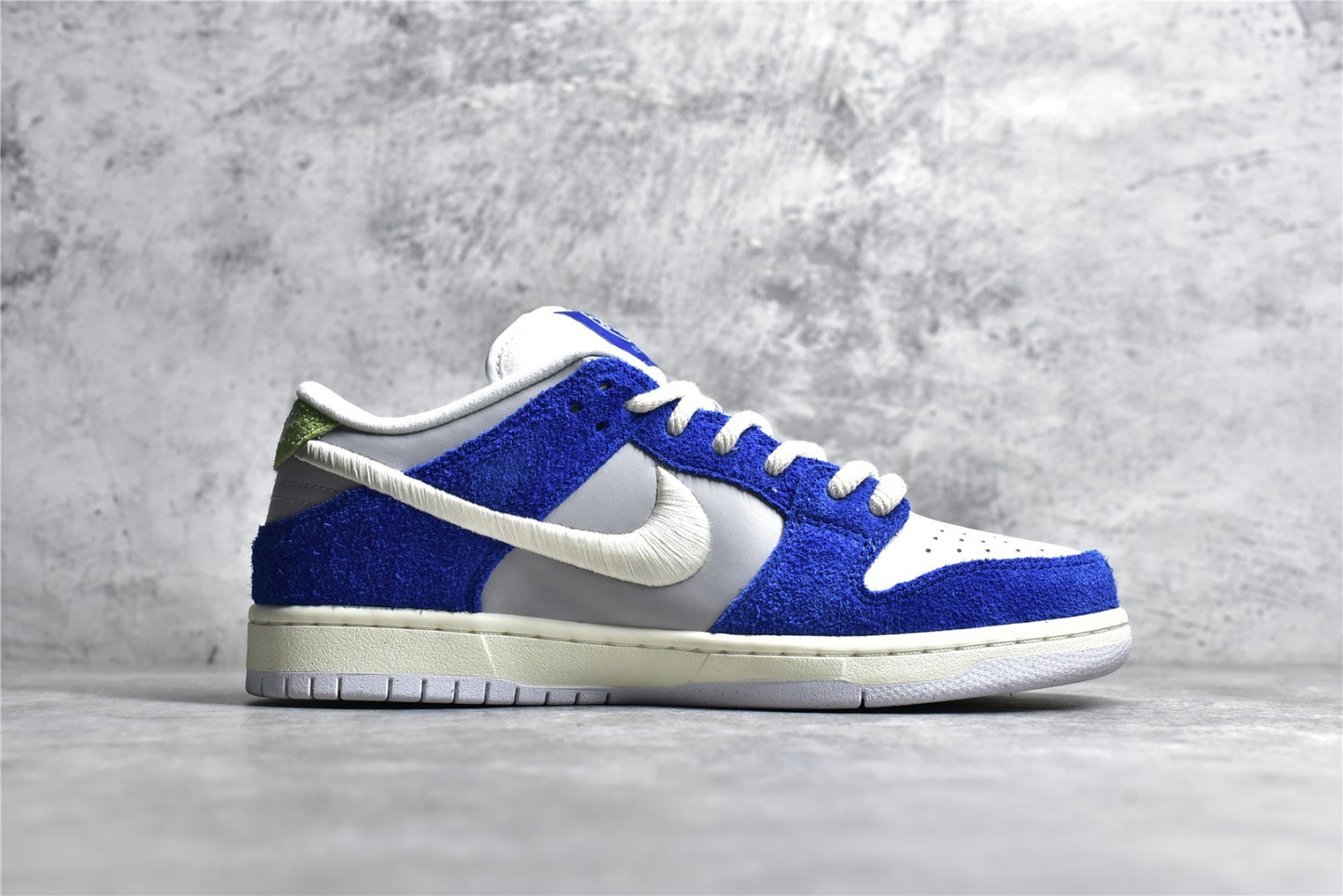 Dunk Low 'Fly Streetwear'