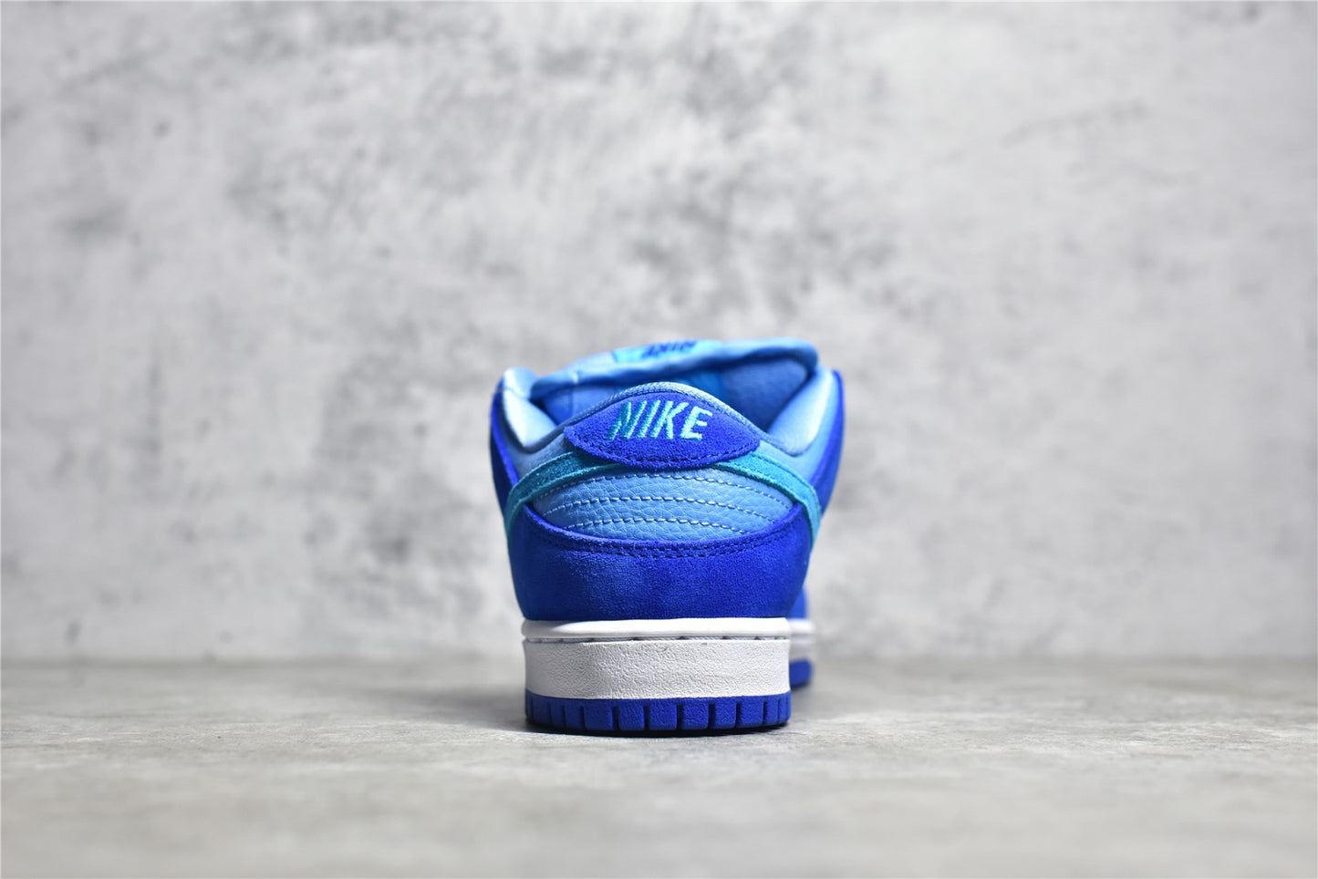 Dunk Low "Blue Raspberry"