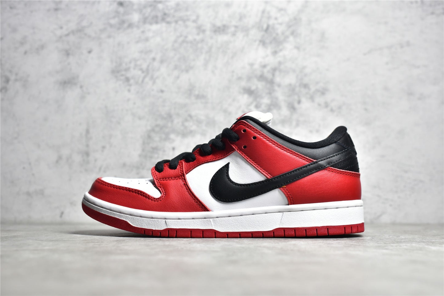 Dunk Low  "Chicago"