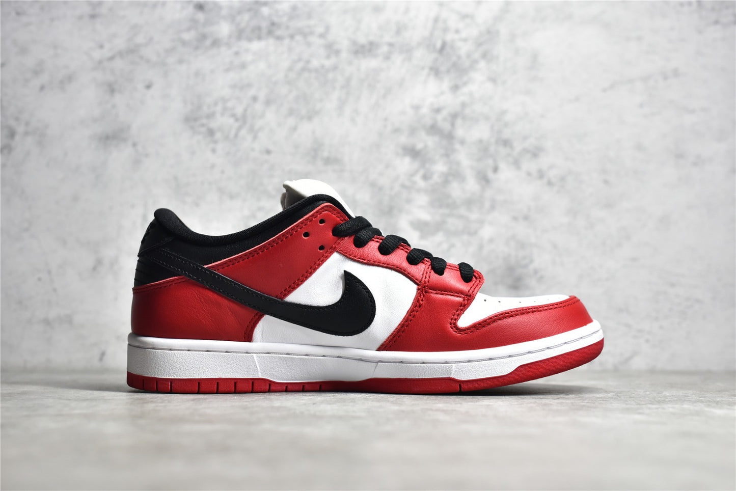 Dunk Low  "Chicago"