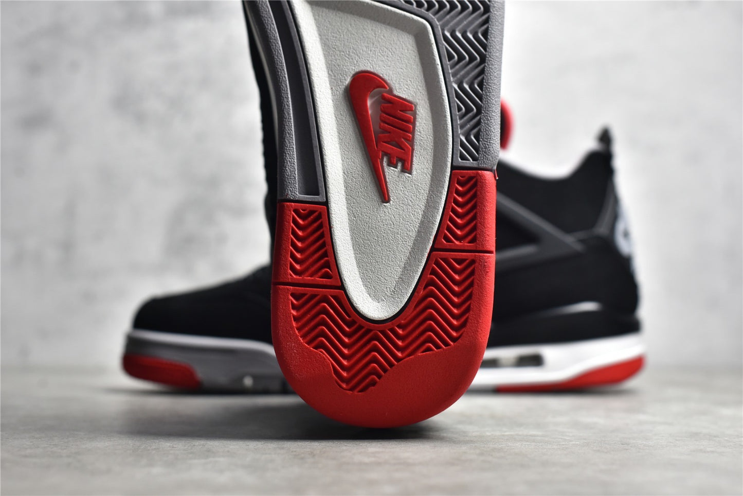 AJ4 Bred