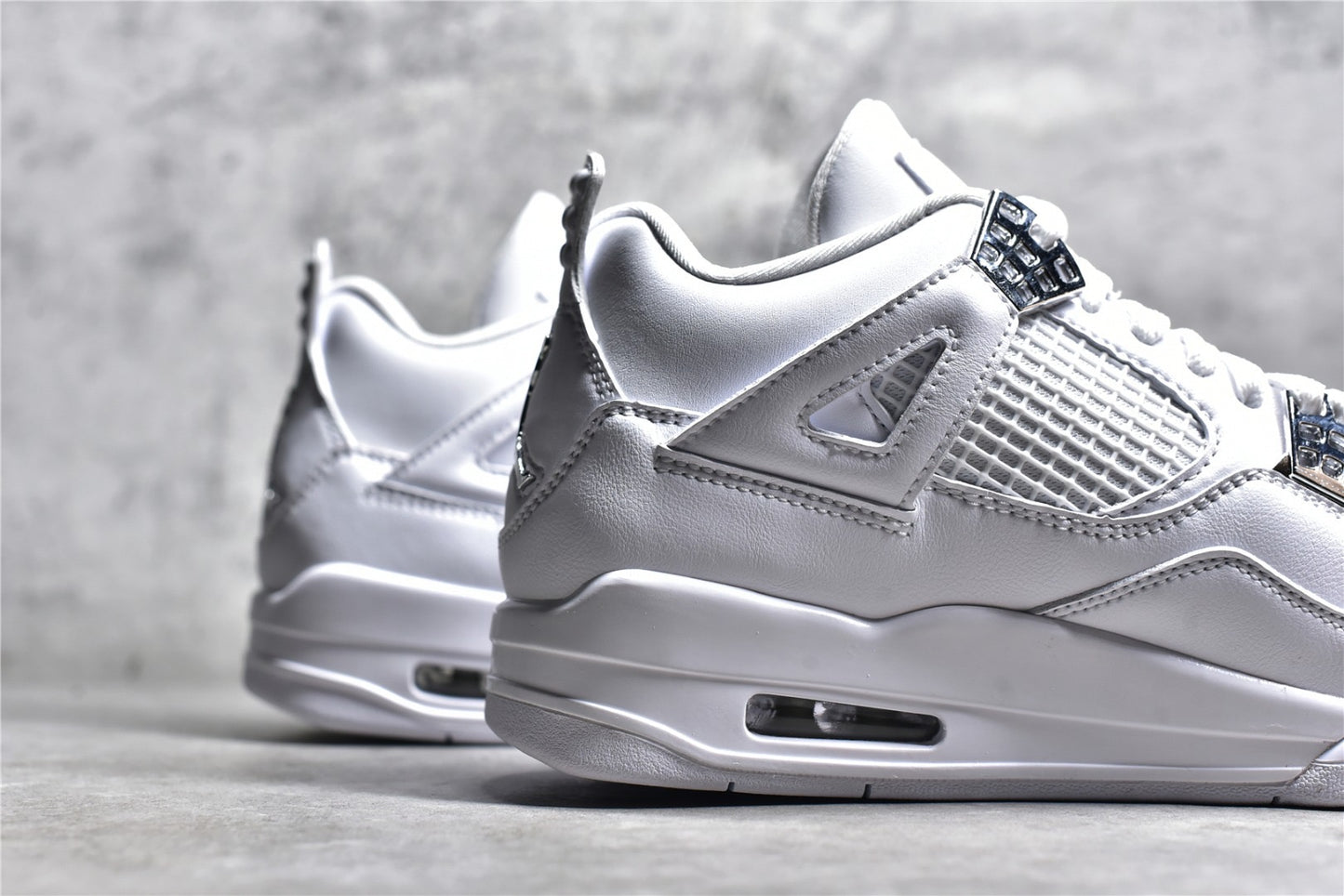 AJ4 Pure Money