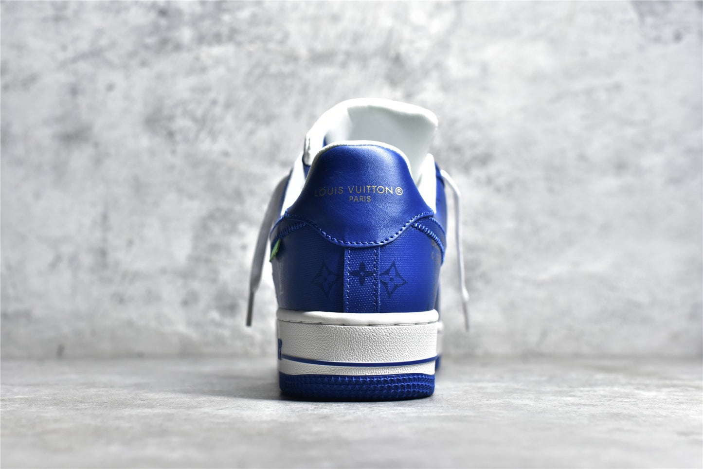 AF1 LV White Royal